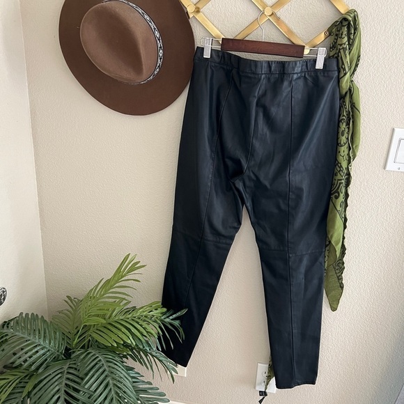 Cupcakes and Cashmere NWT Black Faux Leather Leggings Pants Stretch Grunge Punk - Picture 2 of 5
